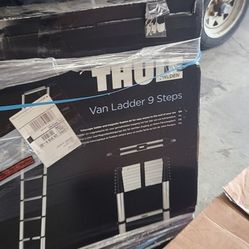 Van Ladder THULE Telescope RV Ladder 