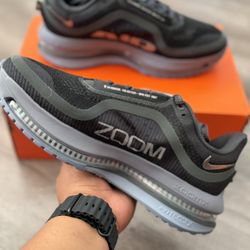 Nike Pegasus Premium Size 8 , 8.5 