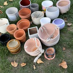 Bundle Of Ceramic Pots 4”,5”,6”,8”