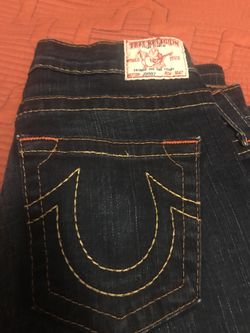 Authentic True Religion straight leg jeans like new condition. Worn one time. Size 31