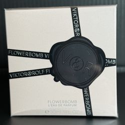 Viktor & Rolf Flowerbomb 30 ML 1 FL OZ  Women's Eau de Parfum. 
