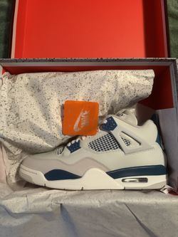 Air Jordan 4 Retro 'Military Blue' 2024