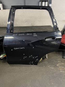 2019-2020-2021-2022-2023-2024-2025 BMW 5 series G05 LEFT REAR DOOR OEM USED