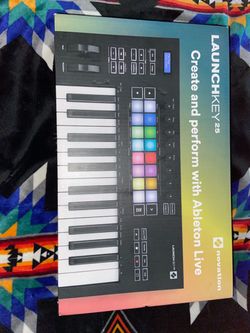 Novation Launchkey 25 MIDI Keyboard Controller