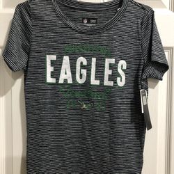 Team Apparel Women Philadelphia Eagles shirt- Size Small. for Sale in  Arlington, TX - OfferUp