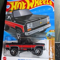 Hot Wheels 75 Chevy Blazer Custom.