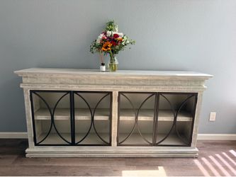 Sideboard/TV stand