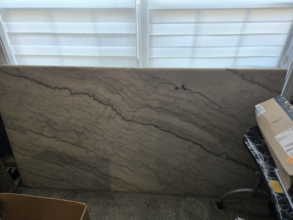 Marble Dining Table from Havertys Furniture – (Heavy)