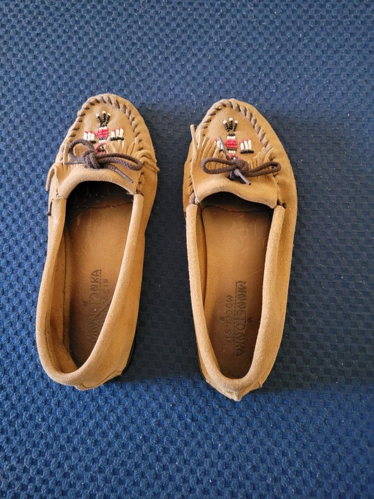 Women's Minnetonka Moccasin