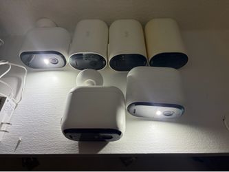 ***price drop•••6 Arlo Home Security/Monitoring