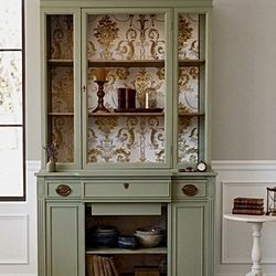 Antique Bernhardt mahogany hutch