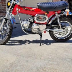 Motorcycle  Honda St90