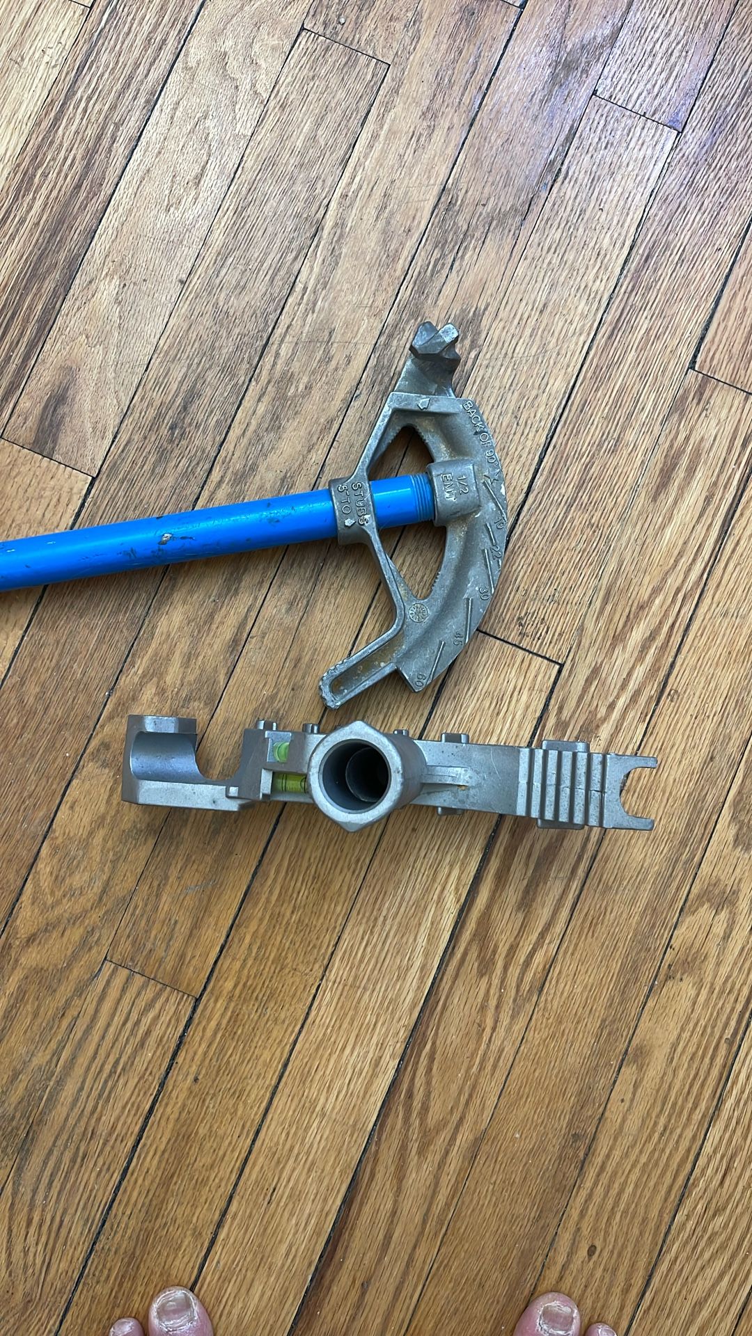 Aluminum conduit bender and handle