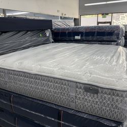 KING SIZE AIRELOOM HOLLAND MAID MATTRESS & BOX SPRINGS BED SET