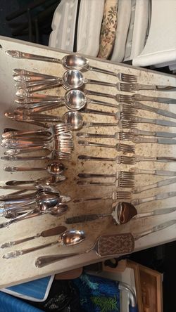 Complete Silverware Set