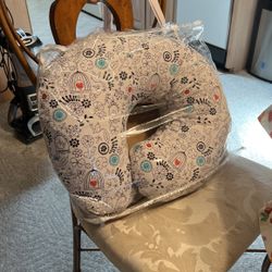 Boppy Pillow 