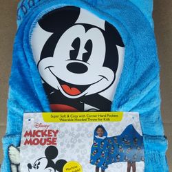 Mickey Mouse Hooded Thow 