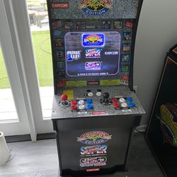 Street Fighter 2 II  Arcade1up 3-in-1 Arcade With Riser