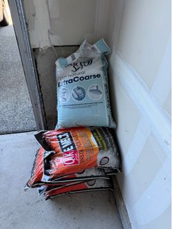 ICE MELTER SALT