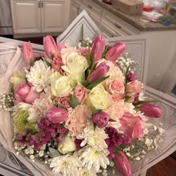 Mixed Flowers Bouquet 