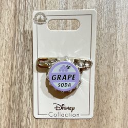 New Disney Pin UP Grape Soda Badge Carl Russel 2023 Disneyland 