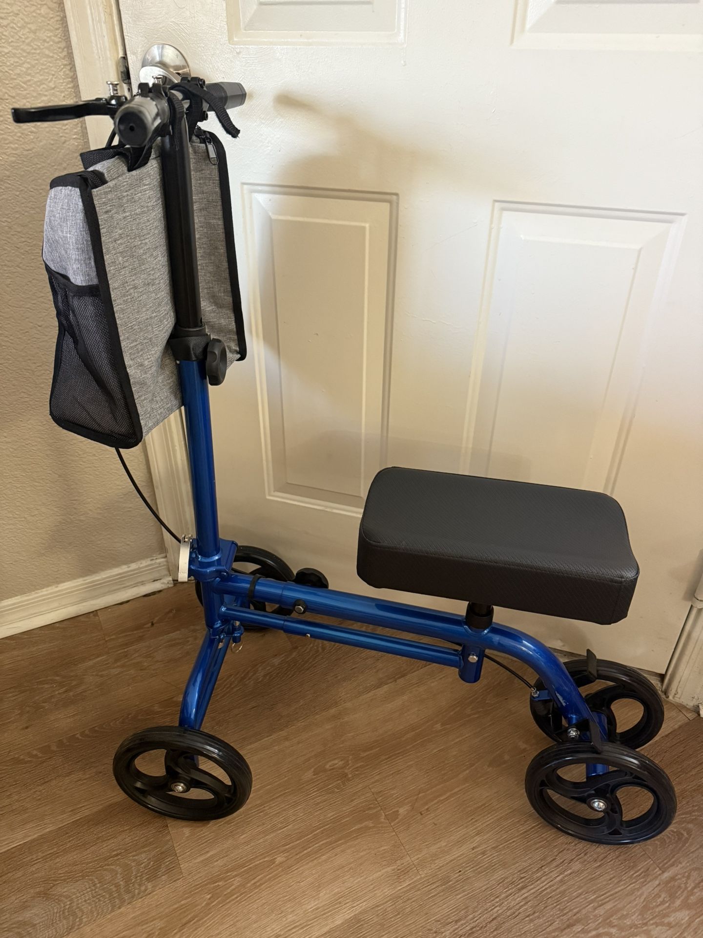 Brand New Healconnex Knee Scooter,Steerable Knee Scooters for Adults
