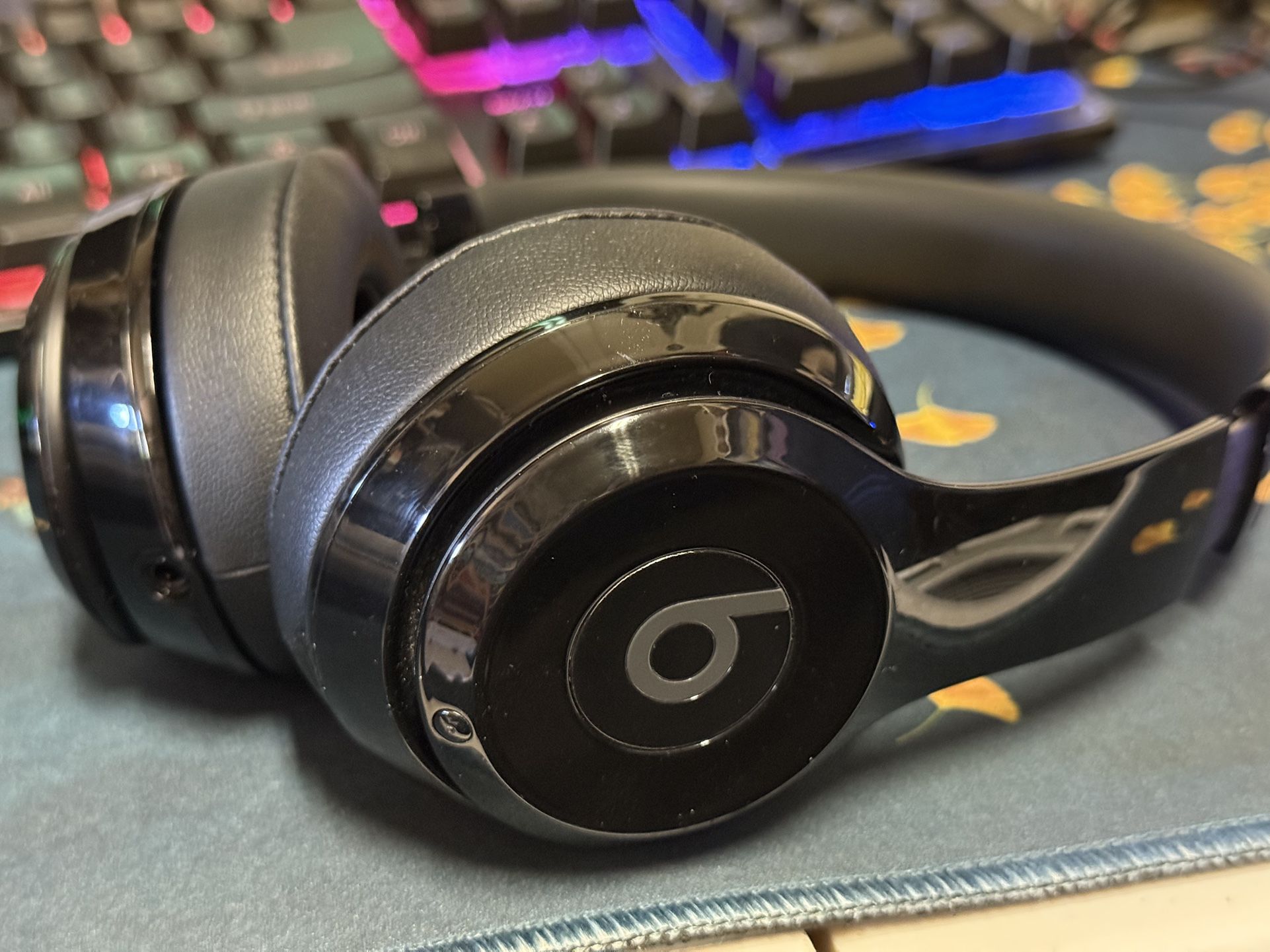 Beats Solo 2 Wireless