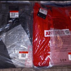FIRM IN MERCED‼️NO TRADES SELLING TOGETHER...NEW MENS NIKE SWEAT SUIT SIZE LARGE 