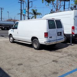 2013 Ford E-250