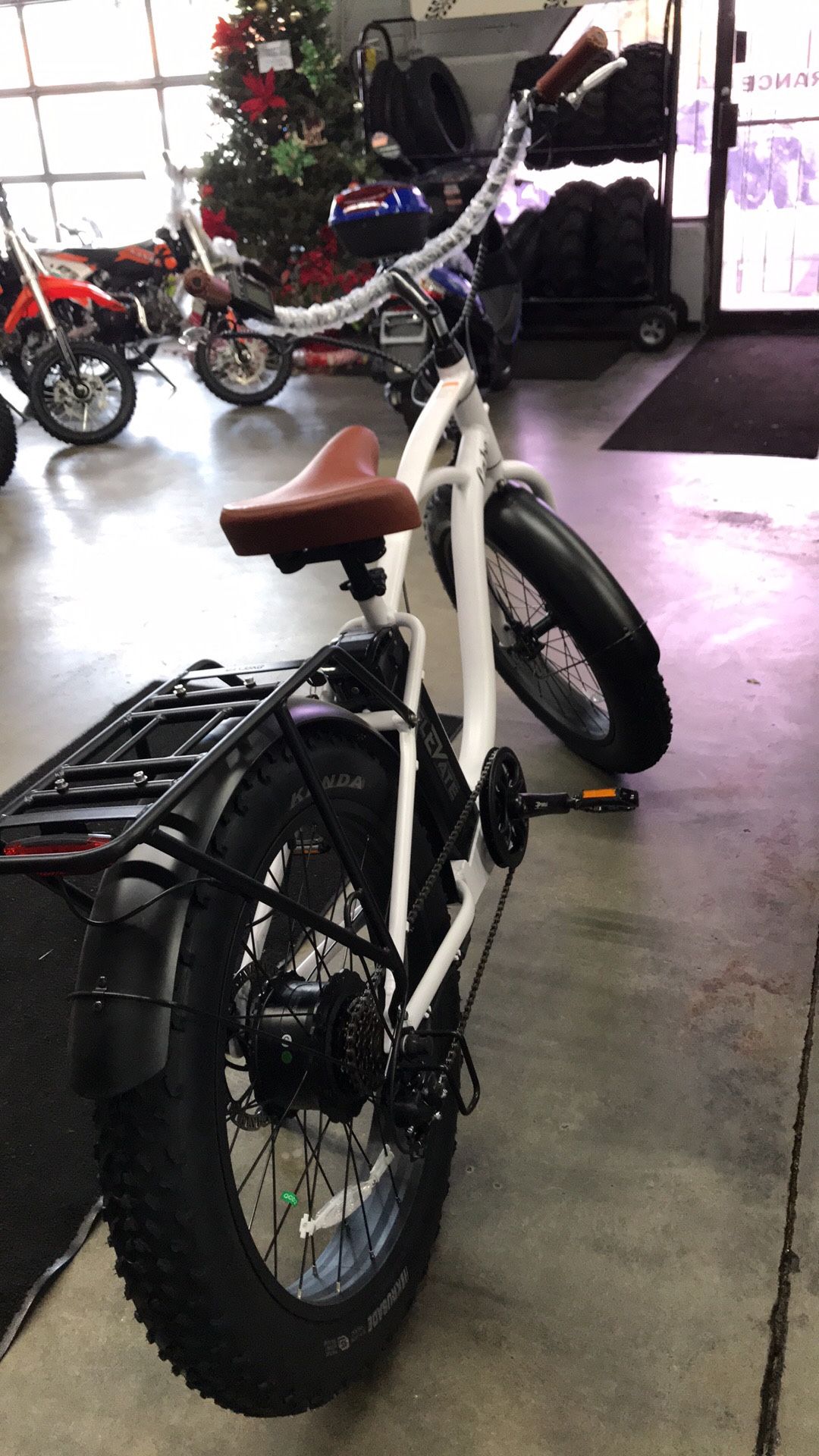 Beach cruiser.