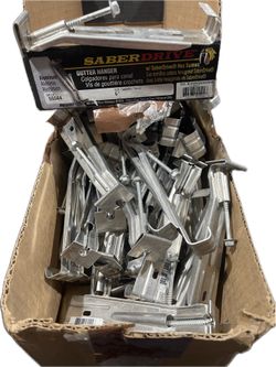 SABERDRIVE GUTTER HANGER Aluminum 6”