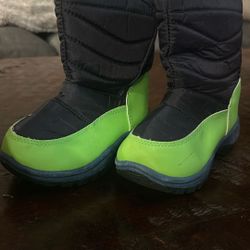 Toddler Snow boots 7T