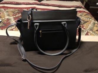 Black hand bag