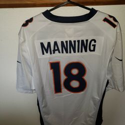 Peyton Manning NFL Broncos Jersey S fits more like Med