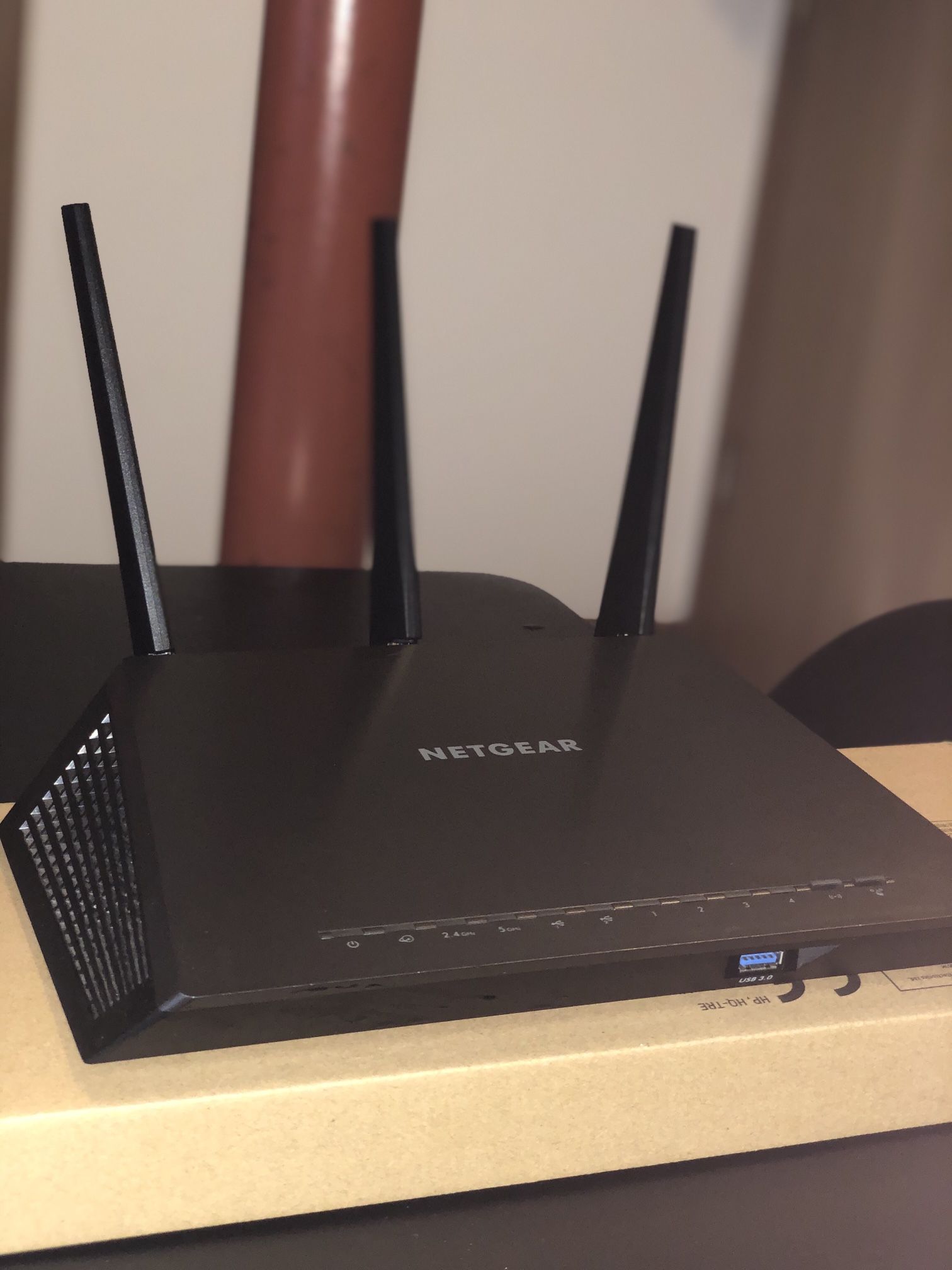 NETGEAR Nighthawk AC1900 R7000 WiFi Router