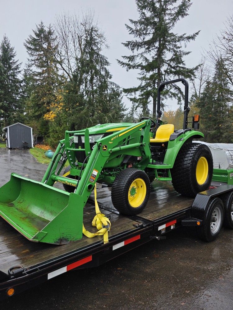 John Deere 4066M Tractor