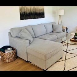 Futon Couch With Reversible Chaise 