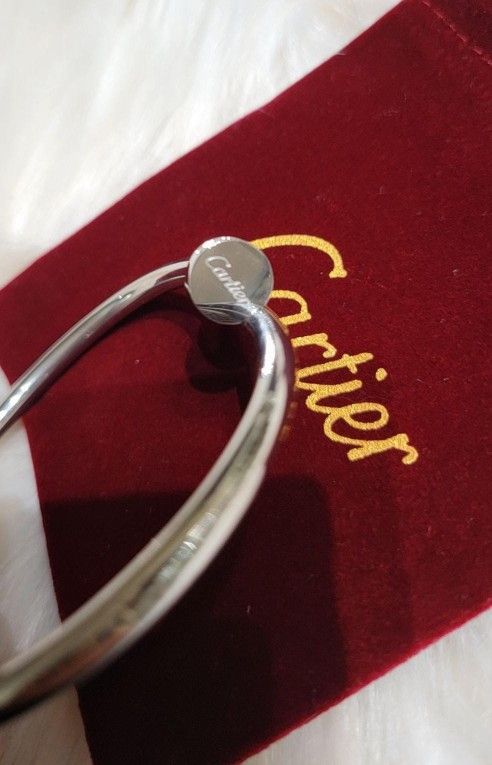 Car'teer Nail Bangle