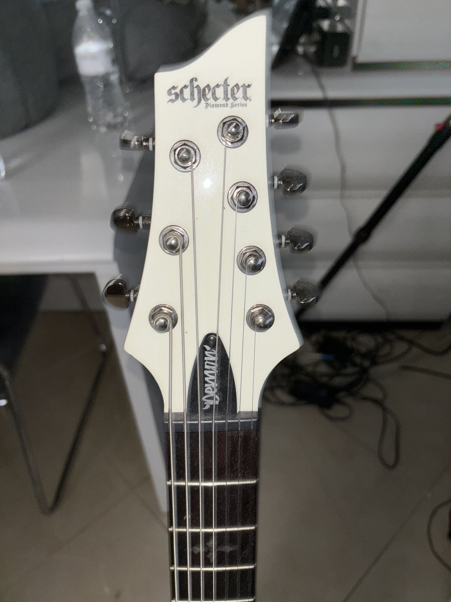 7 String SCHECTER
