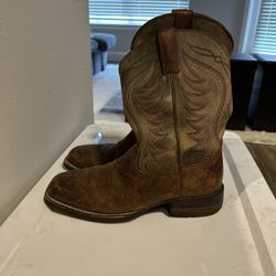 Ariat Boots - Women Size 8