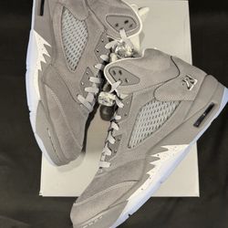 Nike Air jordan 5 wolf grey size 7Y,  11 and 12