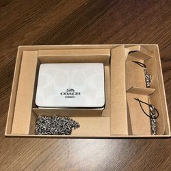 Coach Wallet With Chain And Charms