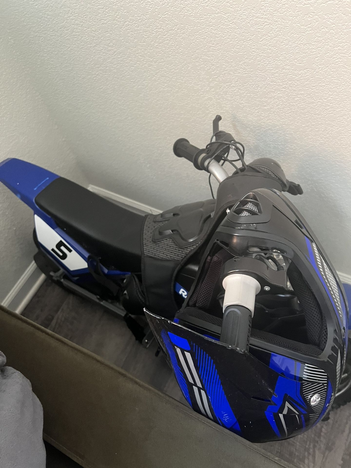 Razor 5 Kids Electric Dirt Bike