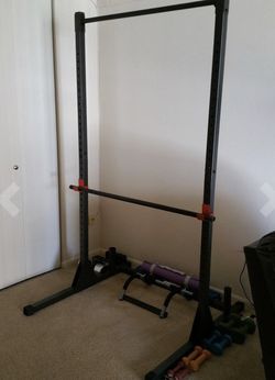✊🏻💪🏻BRAND NEW RACK PULL UP BAR