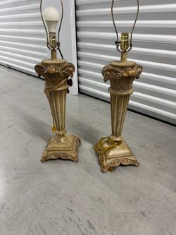 MUST GO BY TOMORROW – Pair of Large Decorative Table Lamps