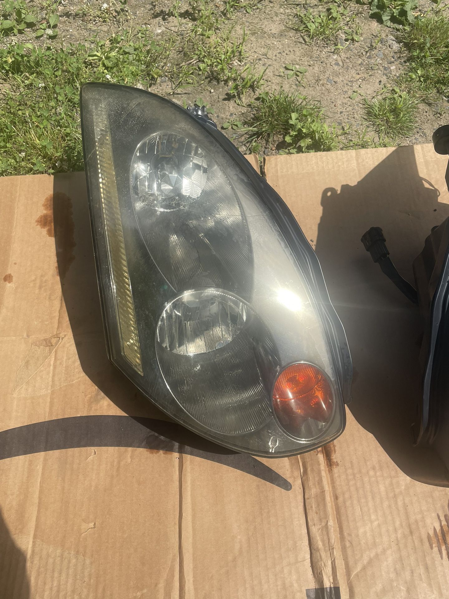 G35 2004 Headlights