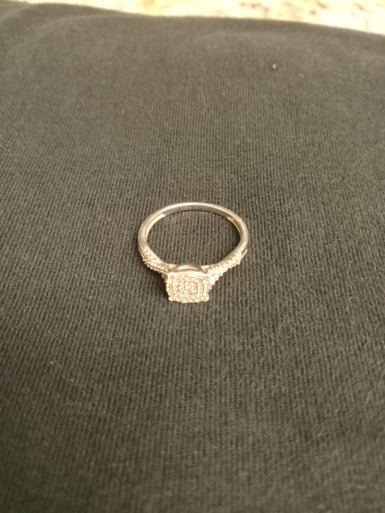 Diamond Cushion-Shaped Promise Ring 