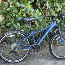 26 SPECIALIZED 3-8 SPEED READY TO RIDE- TUNE UP DONE ✅