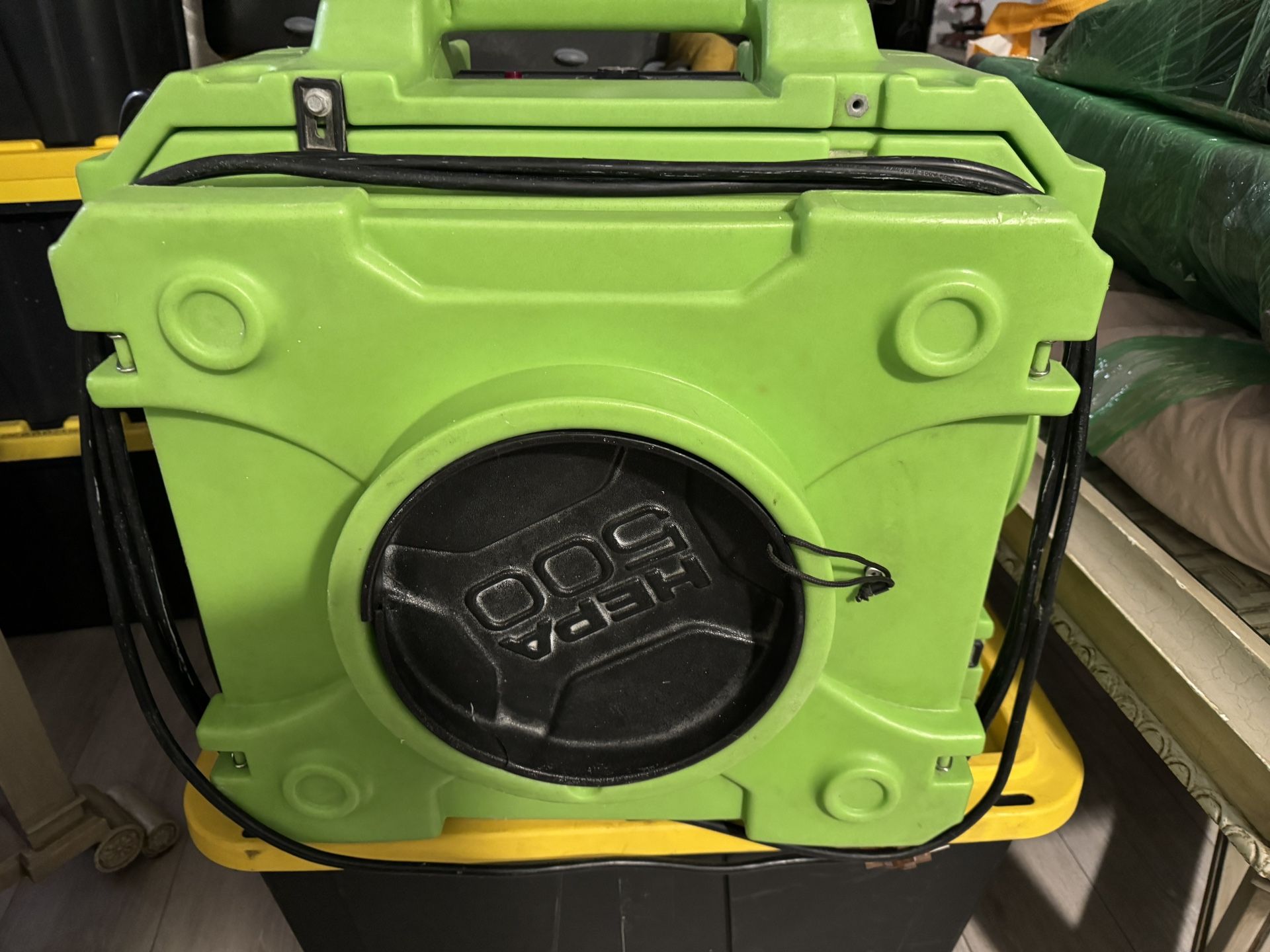 Dri-eaz Model F284-SP DefendAir Hepa 500 115 volts 60 hz 3.0 amps