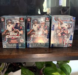 Topps chrome NFL 2025